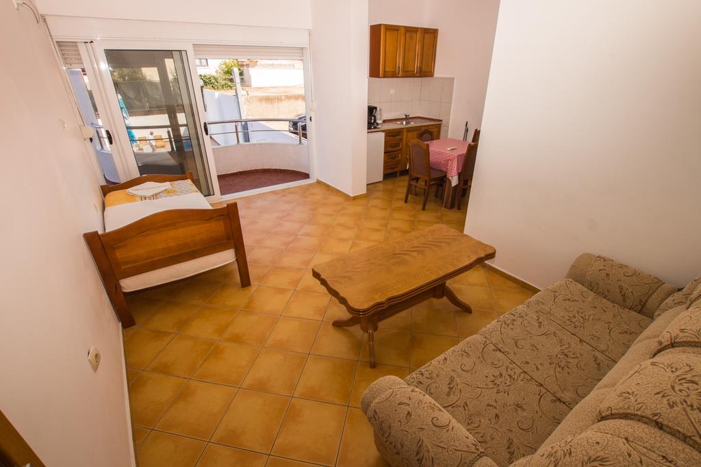 Apartments De Lara Utjeha Buitenkant foto